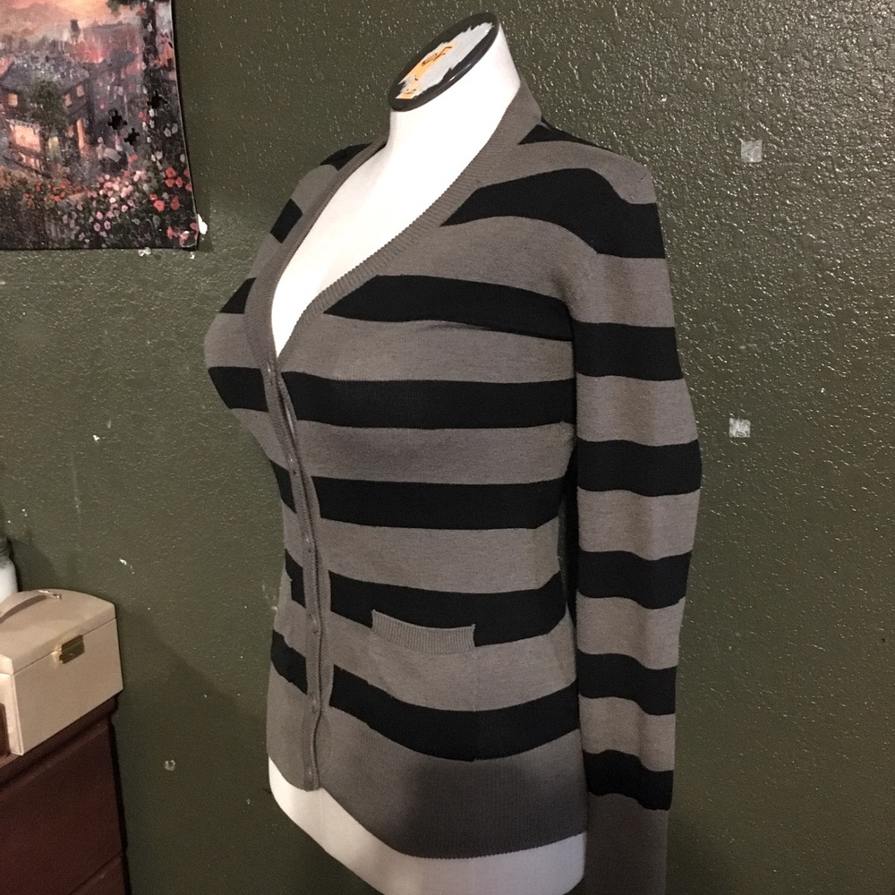 V-neck Stripped Sweater